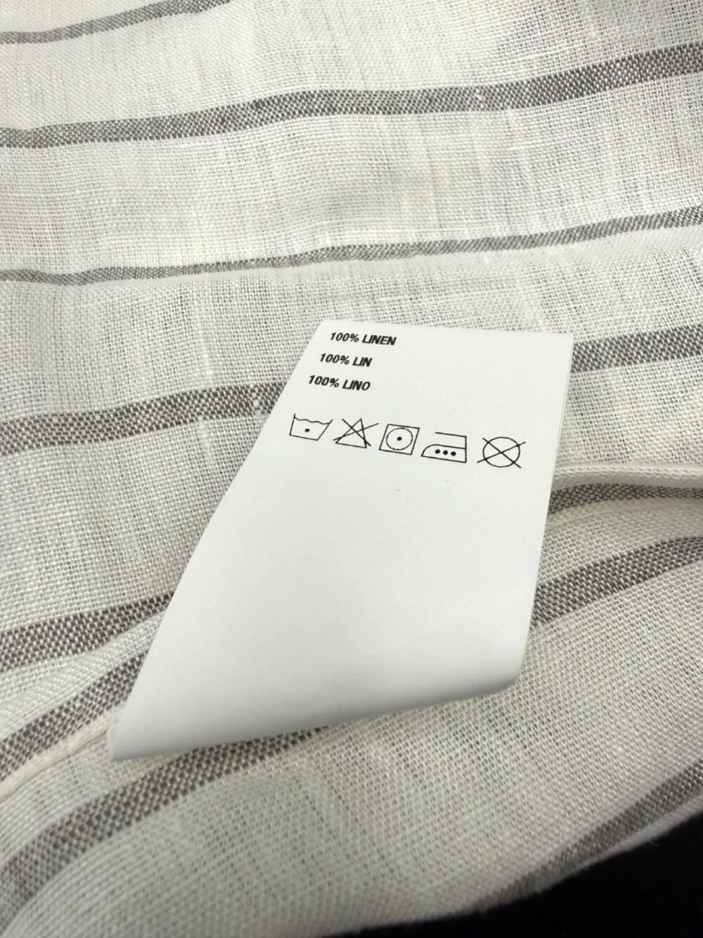 New CRATE & BARREL Linen Standard Pillowcase 20
